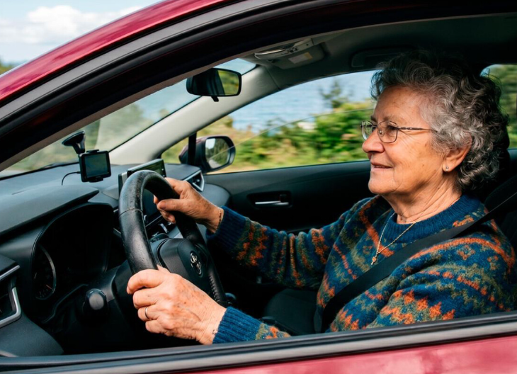 20 auto para adulto mayor